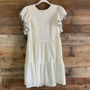 Who What Wear crinkle white dress Size XS